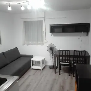 https://studio-devant-les-remparts-avec-parking-priv.fr-provencehotel.com